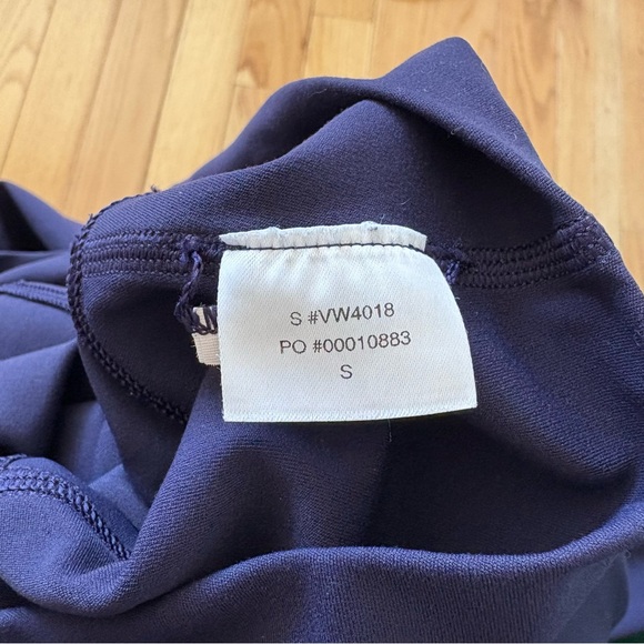 Vuori AllTheFeels High Rise Bliss Blend Jet Blue 7/8 Leggings EUC Size S #VW4018 - Picture 10 of 11